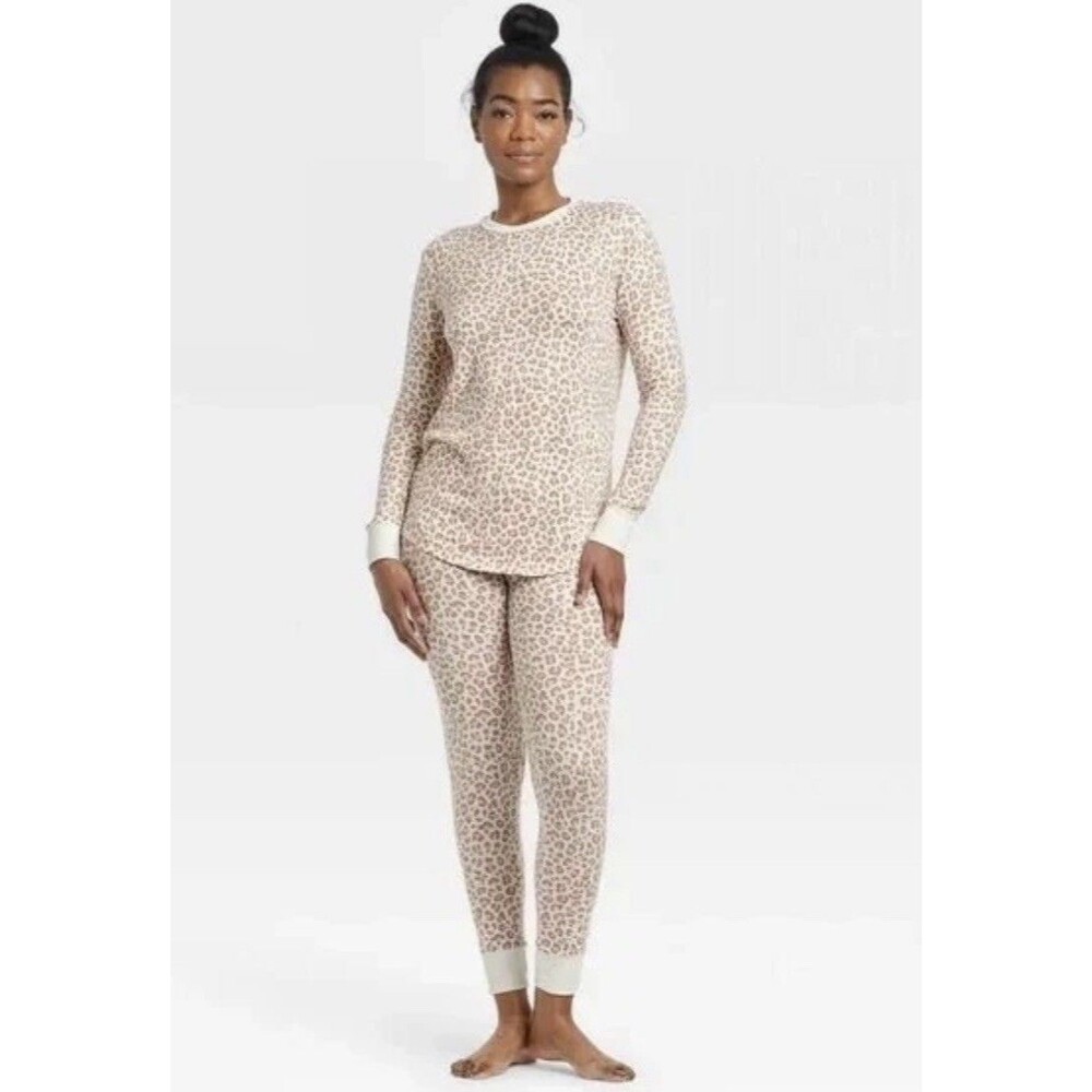 Stars Above Women's 2 piece Pajama Set Size Small Leopard Print Cream NWOT Cozy